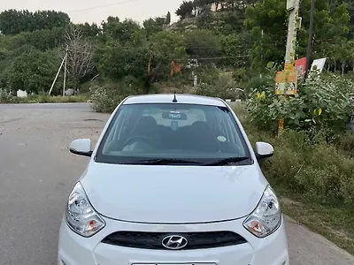 2013 Hyundai i10 1.1L iRDE Magna Special Edition 1 2013 Hyundai i10 1.1L iRDE Magna Special Edition 1