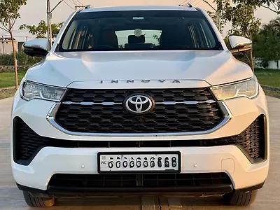 2024 Toyota Innova Hycross VX Hybrid (Electric + Petrol) Automatic (e-CVT) 8 STR 1