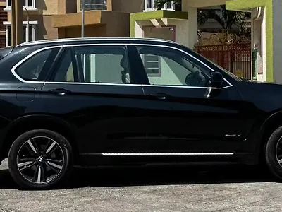2019 BMW X5 xDrive30d xLine [2019-2020] 1