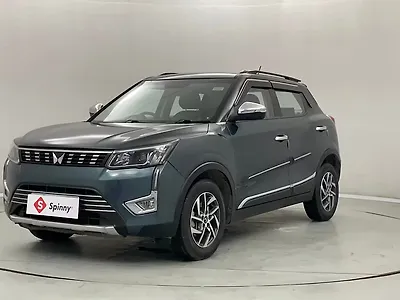 2023 Mahindra XUV300 W8 (O) 1.5 Diesel AMT 1