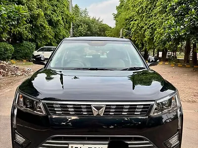 2023 Mahindra XUV300 W8 (O) 1.2 Petrol [2019] 1