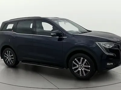 2023 Mahindra XUV700 AX 7 Diesel MT Luxury Pack 7 STR [2021] 1
