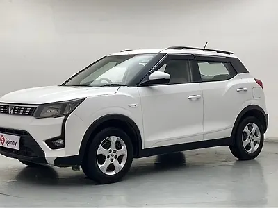 2023 Mahindra XUV300 W6 1.2 Petrol 1 2023 Mahindra XUV300 W6 1.2 Petrol 1