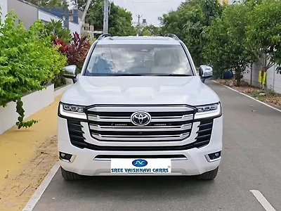 2025 Toyota Land Cruiser ZX Diesel [2023-2025] 1