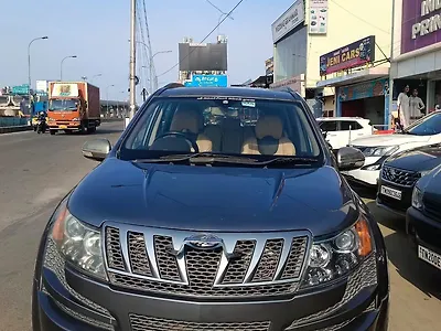 2015 Mahindra XUV500 W8 [2015-2017] 1
