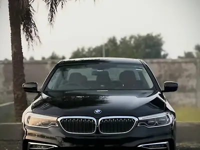 2018 BMW 5-Series 520d Luxury Line [2017-2019] 1