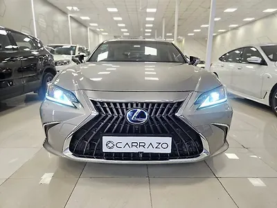 2022 Lexus ES 500e 300h Exquisite 1