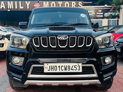2018 Mahindra Scorpio S7 120 2WD 8 STR 1