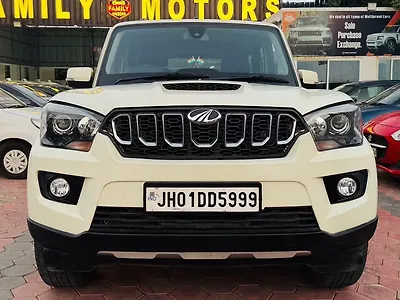 2018 Mahindra Scorpio S11 4WD 7 STR 1