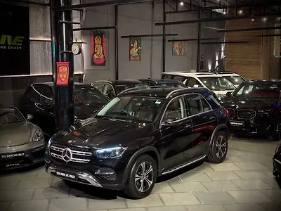2024 मर्सिडीज़ बेंज़ GLE 300d 4मेटिक lwb 1