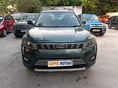 2020 Mahindra XUV300 W8 1.2 Petrol [2019] 1