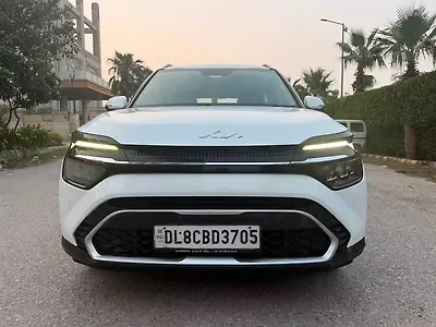 2022 Kia Carens Luxury 1.4 Petrol 7 STR 1