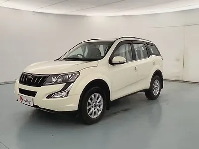 2015 Mahindra XUV500 W10 1