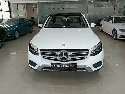 2016 Mercedes-Benz GLC 220 d Progressive 1