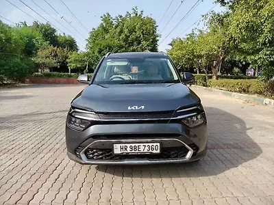 2022 Kia Carens Luxury Plus 1.4 Petrol DCT 7 STR 1 2022 Kia Carens Luxury Plus 1.4 Petrol DCT 7 STR 1