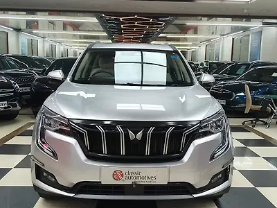 2023 Mahindra XUV700 AX7 Luxury Pack 2WD Petrol 2.0L Turbo Automatic 7 STR 1