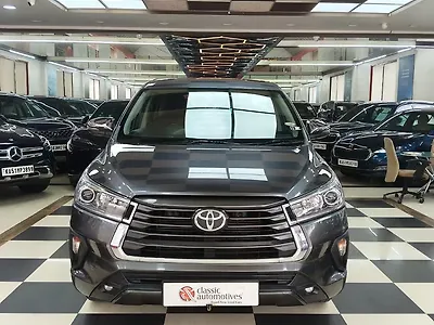 2022 Toyota Innova Crysta ZX 2.4 7 STR 1