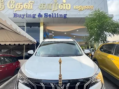 2025 Mahindra XUV700 AX 7 Petrol AT 7 STR [2023-2024] 1