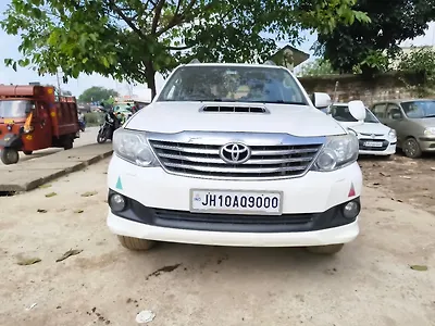 2014 Toyota Fortuner 3.0 4x2 MT 1