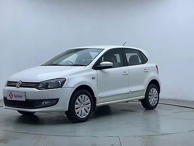 2013 Volkswagen Polo Comfortline 1.2L (P) 1 2013 Volkswagen Polo Comfortline 1.2L (P) 1