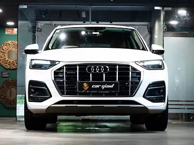 2022 Audi Q5 Technology 45 TFSI [2021-2024] 1