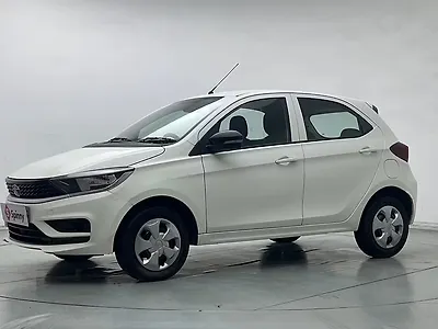 2023 टाटा टियागो XT (O) [2023-2025] 1