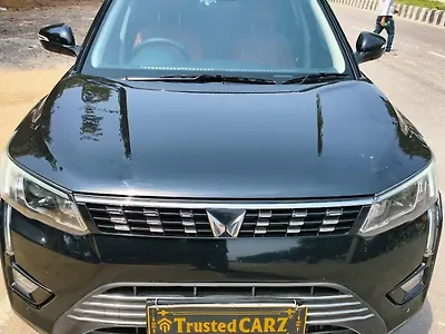 2023 महिंद्रा XUV300 w8 (o) 1.5 डीज़ल [2020] 1