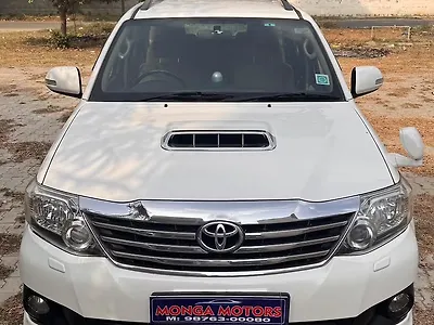 2014 Toyota Fortuner 3.0 4x2 AT 1