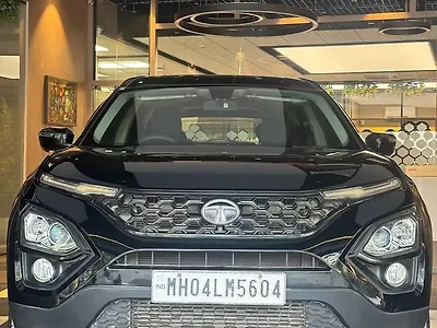 2023 Tata Safari XTA Plus 1