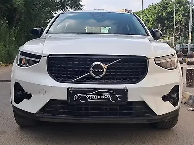 2022 Volvo XC40 B4 Ultimate [2022-2023] 1