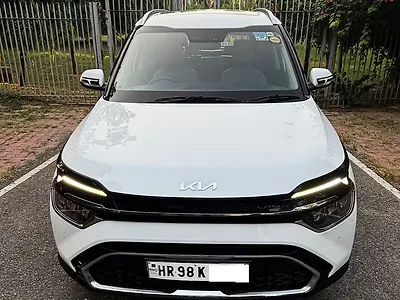 2023 Kia Carens Luxury Plus 1.4 Petrol DCT 7 STR 1