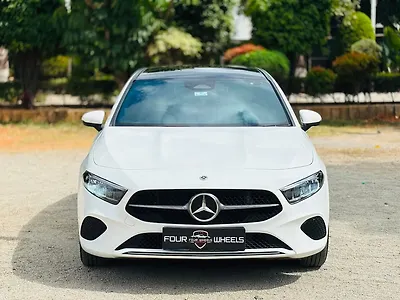 2023 Mercedes-Benz A-Class Limousine 200 1