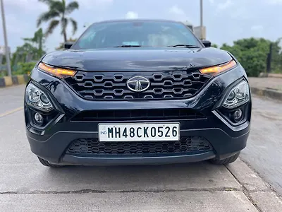 2022 Tata Harrier XTA Plus Dark Edition 1