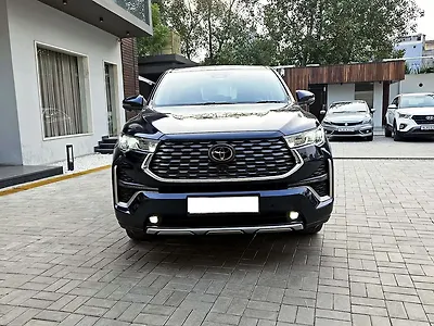 2023 Toyota Innova Hycross ZX (O) Hybrid (Electric + Petrol) Automatic (e-CVT) 7 STR 1