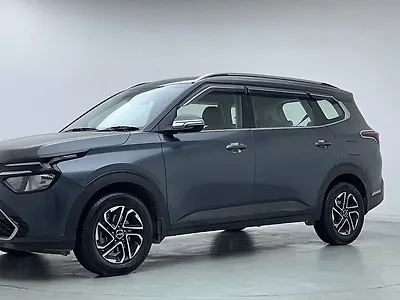 2022 Kia Carens Prestige Plus 1.4 Petrol MT 7 STR 1