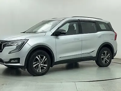 2022 Mahindra XUV700 AX 5 Diesel AT 5 STR [2021] 1