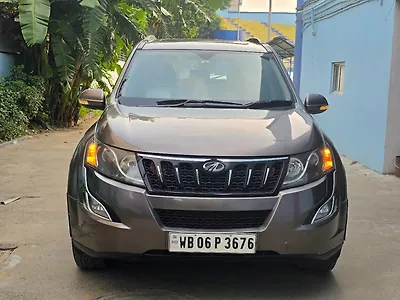 2017 Mahindra XUV500 W10 1 2017 Mahindra XUV500 W10 1