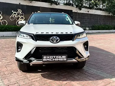 2023 Toyota Fortuner 2.8 4X4 AT 1 2023 Toyota Fortuner 2.8 4X4 AT 1