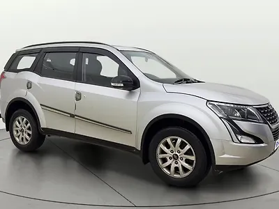 2019 Mahindra XUV500 W9 [2018-2020] 1