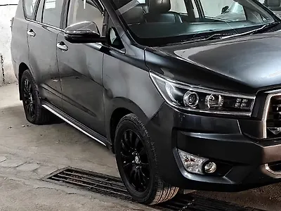 2016 Toyota Innova Crysta 2.4 VX 7 STR [2016-2020] 1