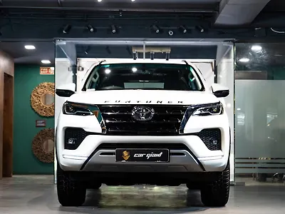 2025 Toyota Fortuner 4x2 2WD Petrol 2.7L Automatic 1 2025 Toyota Fortuner 4x2 2WD Petrol 2.7L Automatic 1