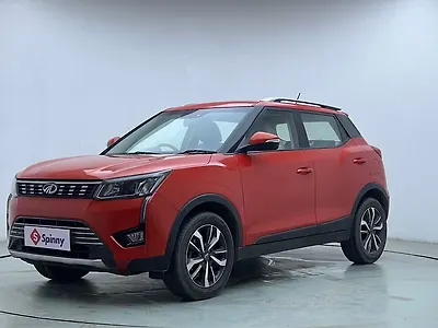 2020 Mahindra XUV300 W8 (O) 1.2 Petrol 1