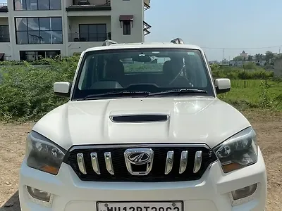 2017 Mahindra Scorpio S2 1