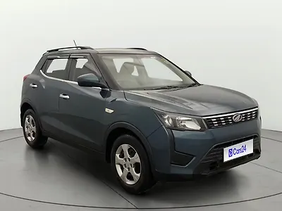2021 Mahindra XUV300 W6 1.2 Petrol AMT [2021] 1