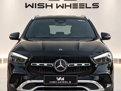 2025 Mercedes-Benz GLA 200 1