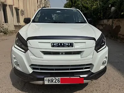 2025 इसुज़ू डी-मैक्स वी-क्रॉस Z 4x4 4WD Diesel Turbo Manual [2024-2026] 1