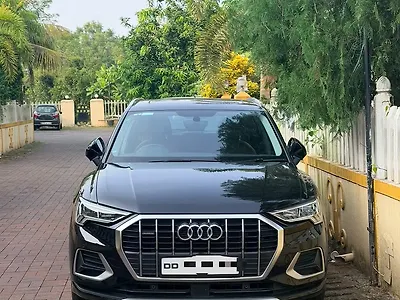2024 Audi Q3 40 TFSI Premium Plus 1