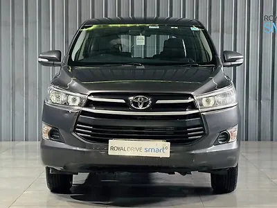 2017 Toyota Innova Crysta 2.4 GX 7 STR [2016-2020] 1