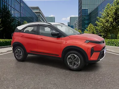 2024 Tata Nexon Creative 1.2 Petrol 6AMT Dual Tone [2023-2025] 1