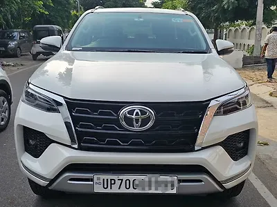2023 Toyota Fortuner 4x2 2WD Diesel 2.8L Turbo 6 Speed Manual 1 2023 Toyota Fortuner 4x2 2WD Diesel 2.8L Turbo 6 Speed Manual 1